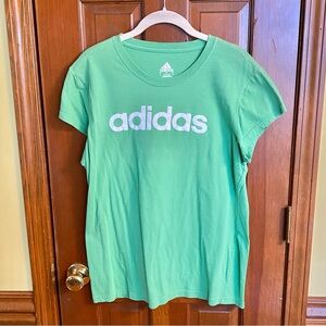 Adidas Tee EUC